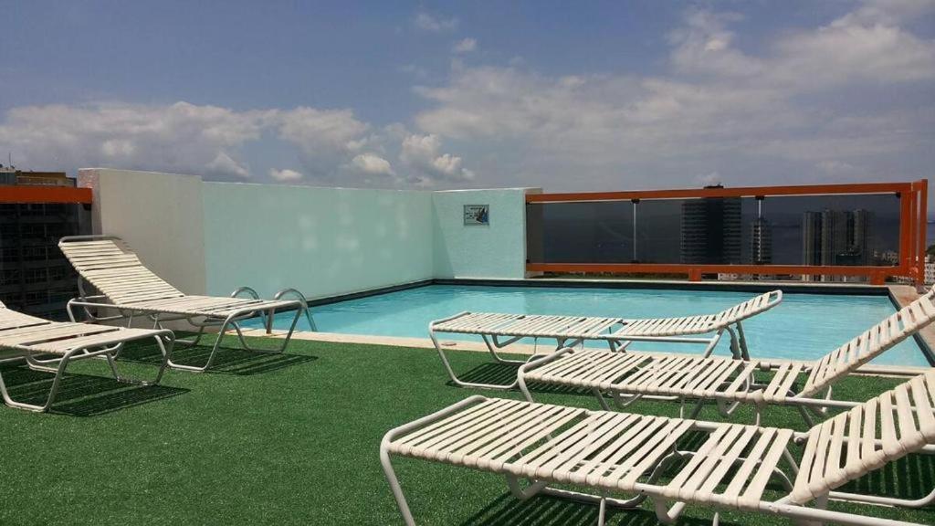 Maravilhoso Apartamento 2 Quartos Com Ofuro Porto Da Barra Salvador Summer Barra Flat Eksteriør bilde